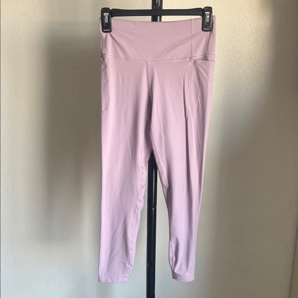 Under Armour Light Purple Capri Leggings - Picture 1 of 4